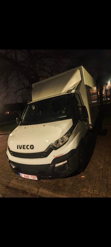 Iveco Daily 2019 avec hayon  automatique, 372 250 km, roule, Ophalen of Verzenden, Iveco