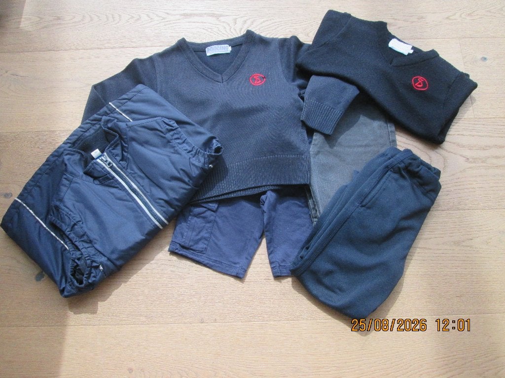uniformkledij Sint Lutgardis maat 104, Kinderen en Baby's, Kinderkleding | Maat 104, Ophalen of Verzenden, Gebruikt, Jongen, Setje