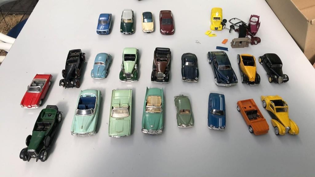 Voitures miniatures solido et norev, Hobby en Vrije tijd, Modelauto's | 1:43, Ophalen of Verzenden, Norev