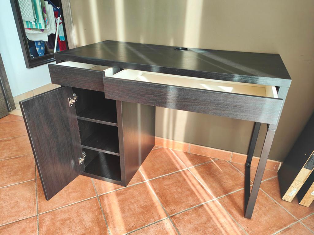 Bureau MICKE noir, Bureau d'ordinateur, Utilisé, IKEA, Enlèvement