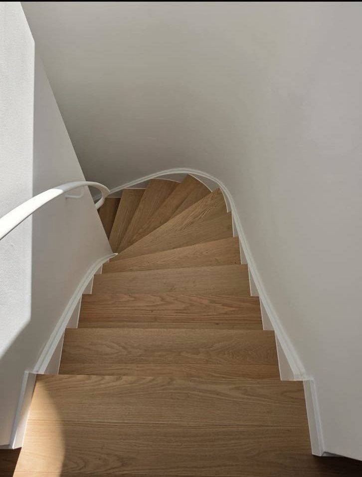 Menuisier escalier porte parquet, Enlèvement, Neuf, Escalier