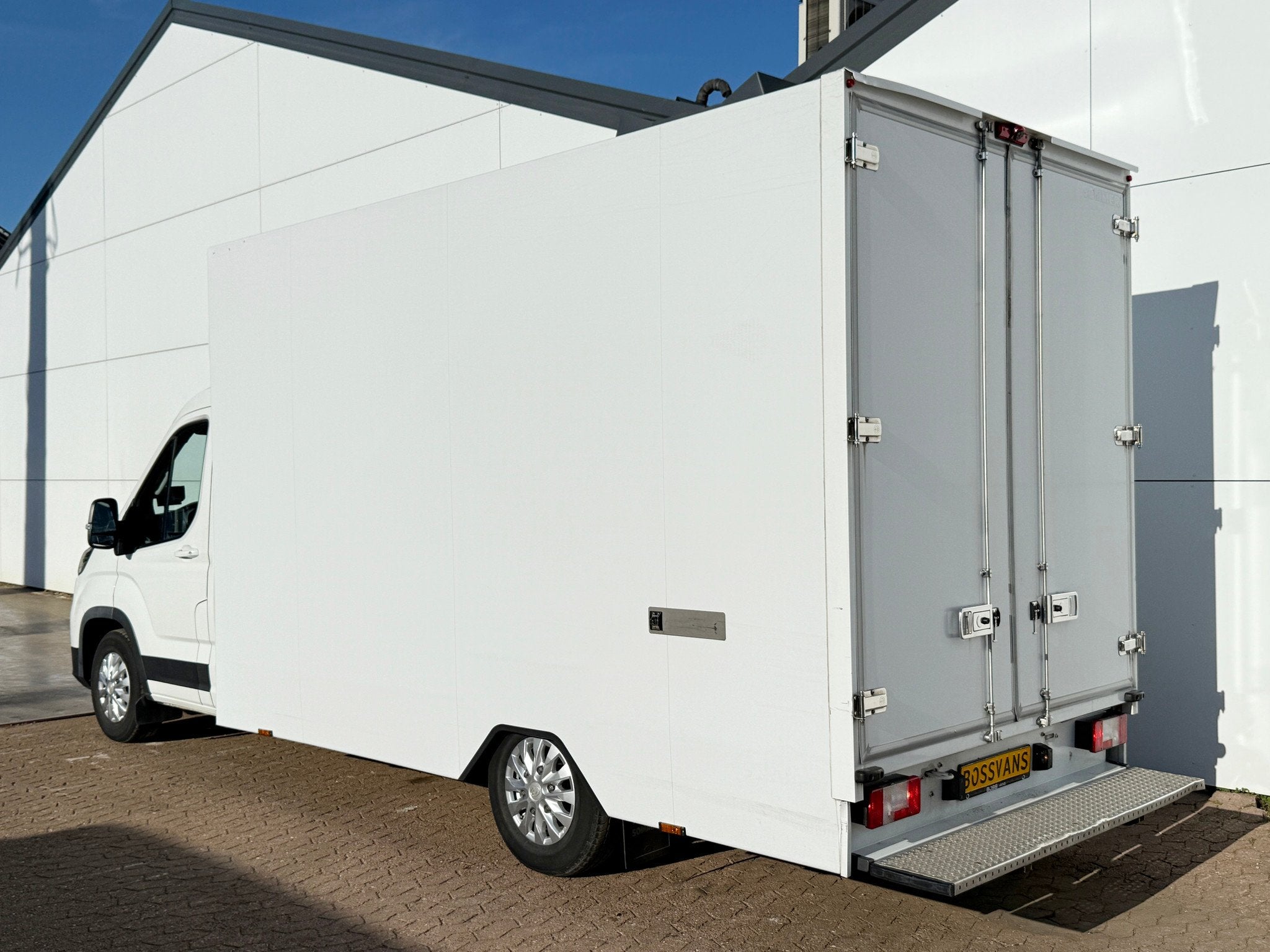 Elektrisch L4 172km WLTP Bakwagen LED Airco Adaptieve Cruise, Autos, Neuf, Achat, Entreprise, 3 places