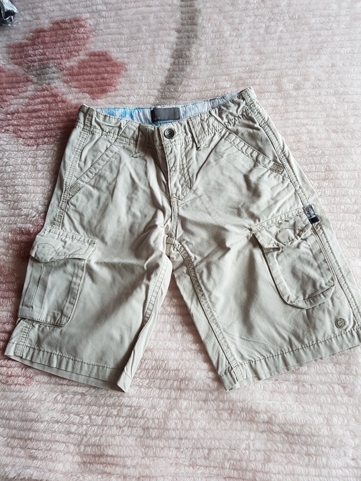 Korte jongens broek, beige, maat 122, verstelbare taille,, Kinderen en Baby's, Ophalen, Zo goed als nieuw, Broek