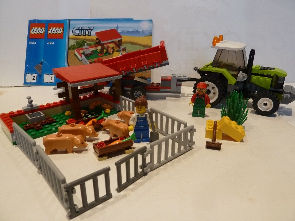 Lego City Farm 7684 Ferme porcine et tracteur, City, Enlèvement ou Envoi, Lego, Ensemble complet