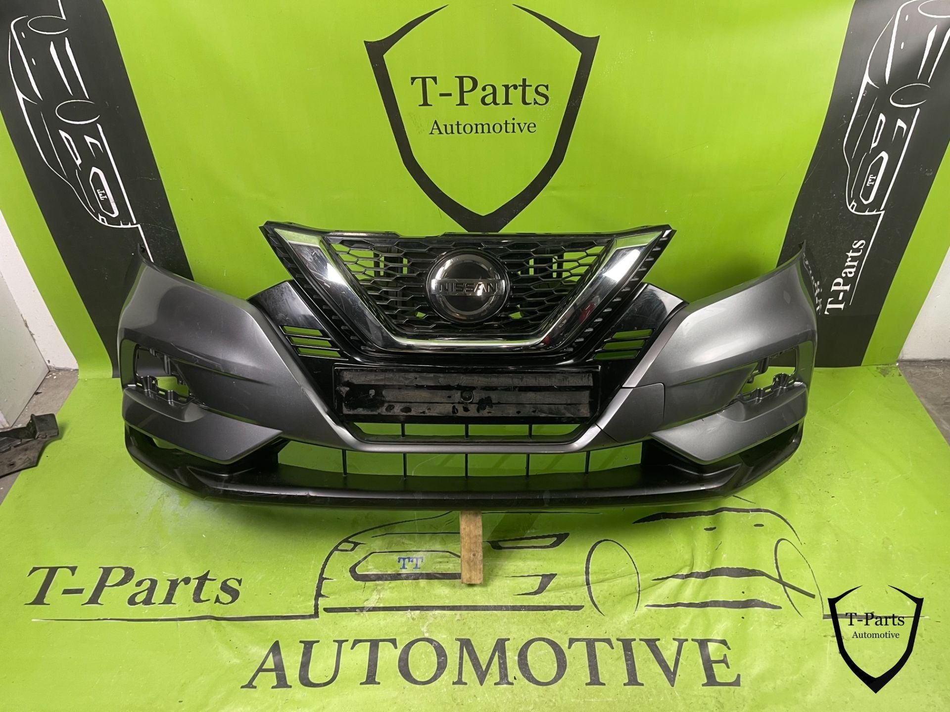 nissan qasqahi voorbumper grille bumper rooster 17+, Auto-onderdelen, Info@fabrikant.eu, Bumper, Fabrikant BV, Gebruikt