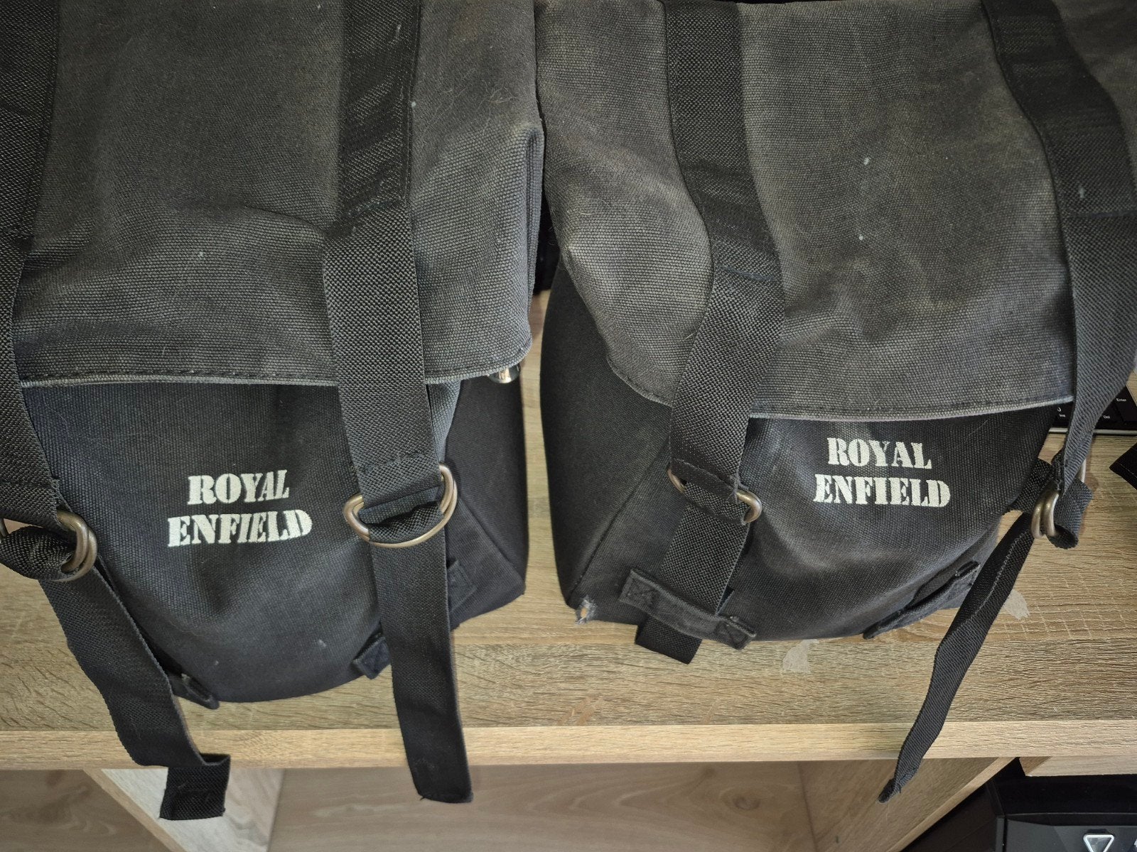 Beugels en zakken Royal Enfield Super Meteor 650, Motoren, Ophalen of Verzenden, Gebruikt