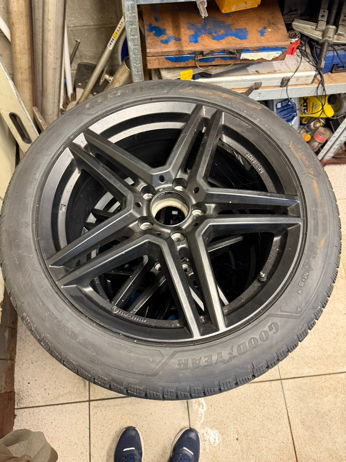 Kit de Pneus Hiver Mercedes Class E 2020, Autos : Pièces & Accessoires, Pneus hiver, Enlèvement, Pneu(s), 18 pouces