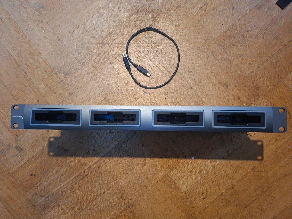 Blackmagic Multidock 1, Informatique & Logiciels, Thunderbolt, Enlèvement ou Envoi, SSD, Serveur