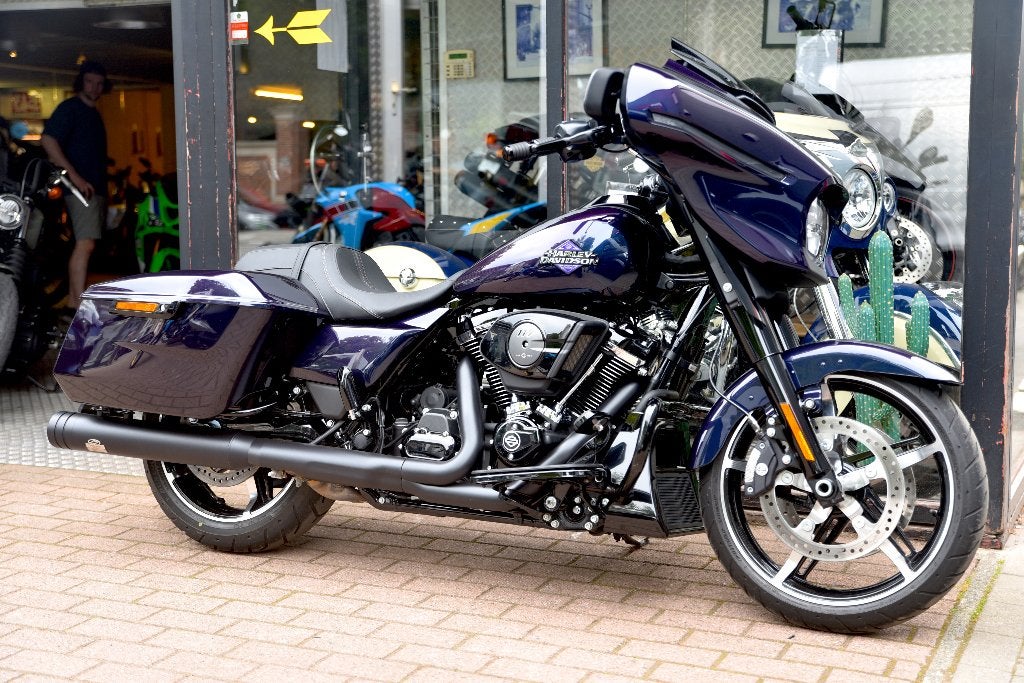 HARLEY DAVIDSON 117 STREET GLIDE ***MOTOVERTE.BE***, Motoren, Motoren | Harley-Davidson, Bedrijf, Overig, 2 cilinders, Handvatverwarming