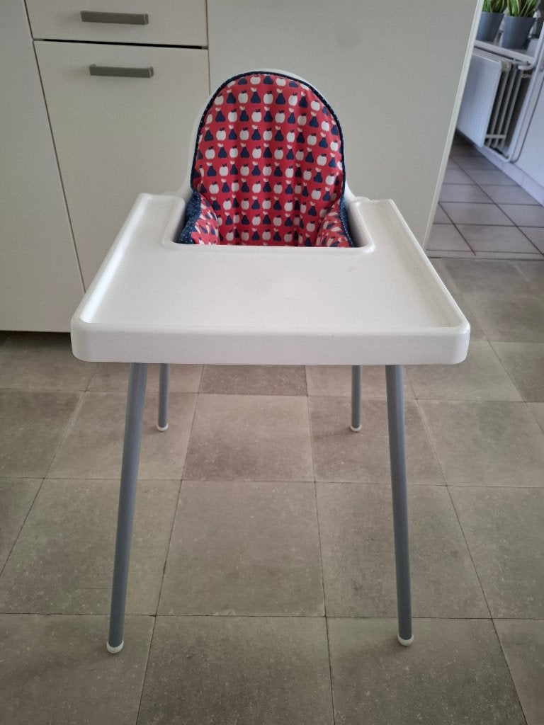 Babystoel Ikea, Kinderen en Baby's, Kinderstoelen, Ophalen, Gebruikt, Overige typen, Afneembaar eetblad
