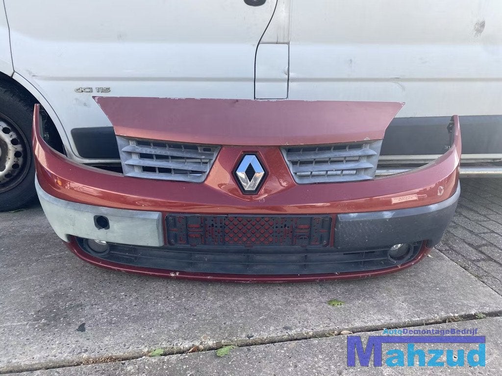 RENAULT SCENIC 2 TEB76 Rood voorbumper bumper 2004-2009, Auto-onderdelen, Renault Group, Gebruikt, Contact.group@renault.com, Bumper