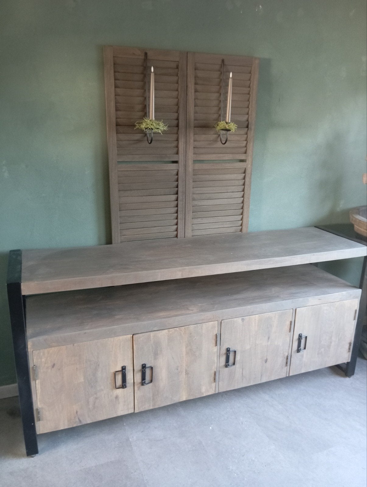 mooie dressoir met de luiken erbij, Ophalen