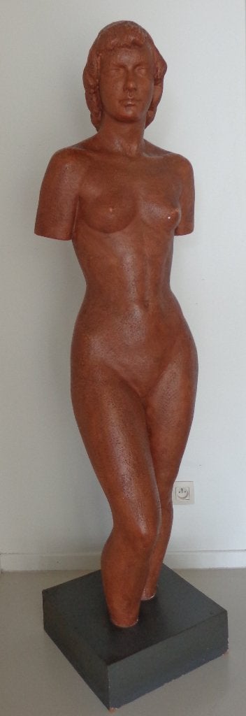 JAN DE CUYPER / VROUWELIJK TORSO / SCULPTUUR GIPS / H= 170cm, Patiné, Statue, 1 mètre - 2 mètres, Brun