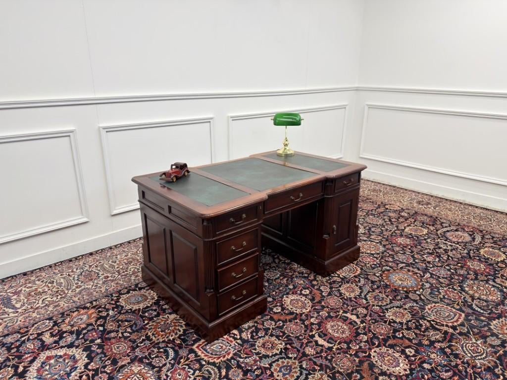 Klassiek Engels Chesterfield Bureau Partnerdesk, Ophalen