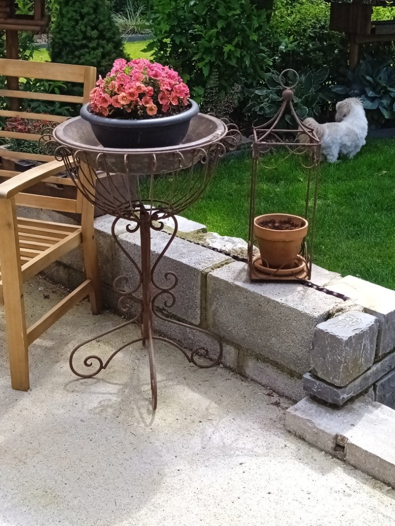 corbeille en métal sur pieds+lanterne en métal +bougeoir 60€, Jardin & Terrasse, Enlèvement