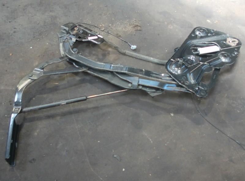 COFFRE COUVERCLE CHARNIERE DROIT Ford Focus 2 C+C, Info@VerberkAutodemontage.nl, Nijverheidstraat 1a 1a
5405 AJ  UDEN, NL, Dhr. R. Verberk