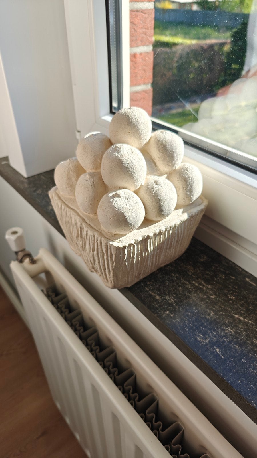 Decoratie stuk, Ophalen
