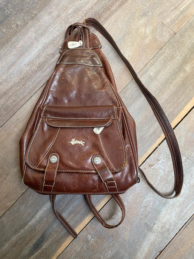 Francinel Bruine leren rugzak 38cm beschadigd onderkant, Overige merken, Gebruikt, Verzenden, 25 tot 40 cm