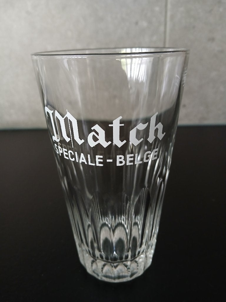 Ancien verre  MATCH SPECIALE BELGE de la Brie LABOR Hainaut, Enlèvement ou Envoi, Comme neuf, Verre ou Verres, Autres marques