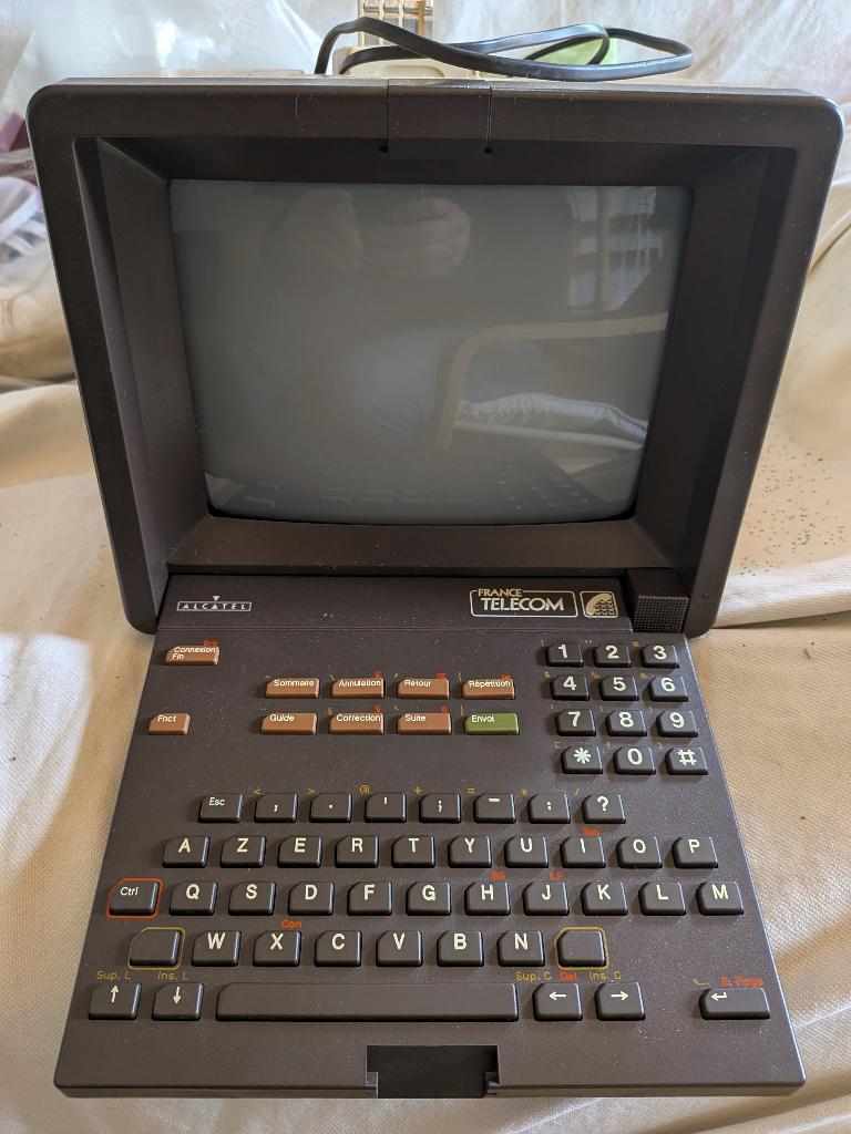 MINITEL 1, Enlèvement, Neuf, Accessoires