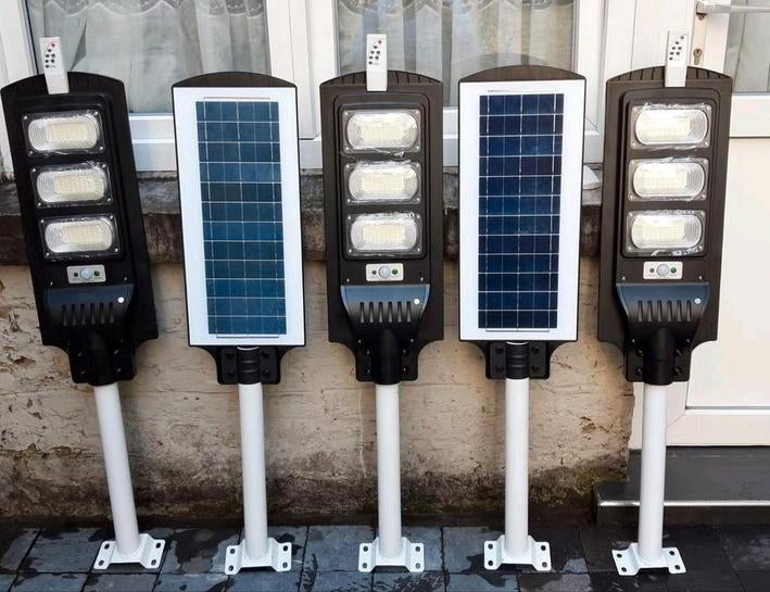 Lampe extérieur 6500k solaire avec batteries rechargeables i