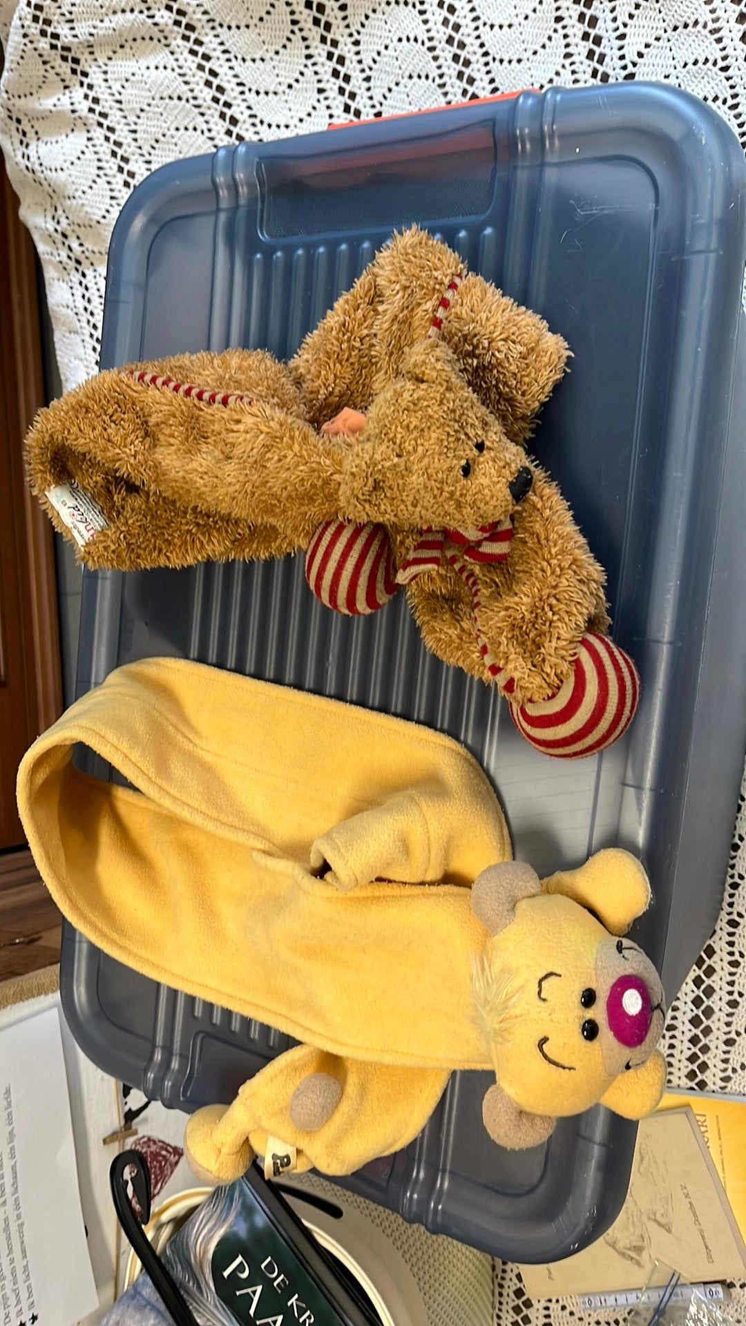 Deux écharpes amusantes pour enfants, Collections, Ours & Peluches, Enlèvement ou Envoi, Utilisé