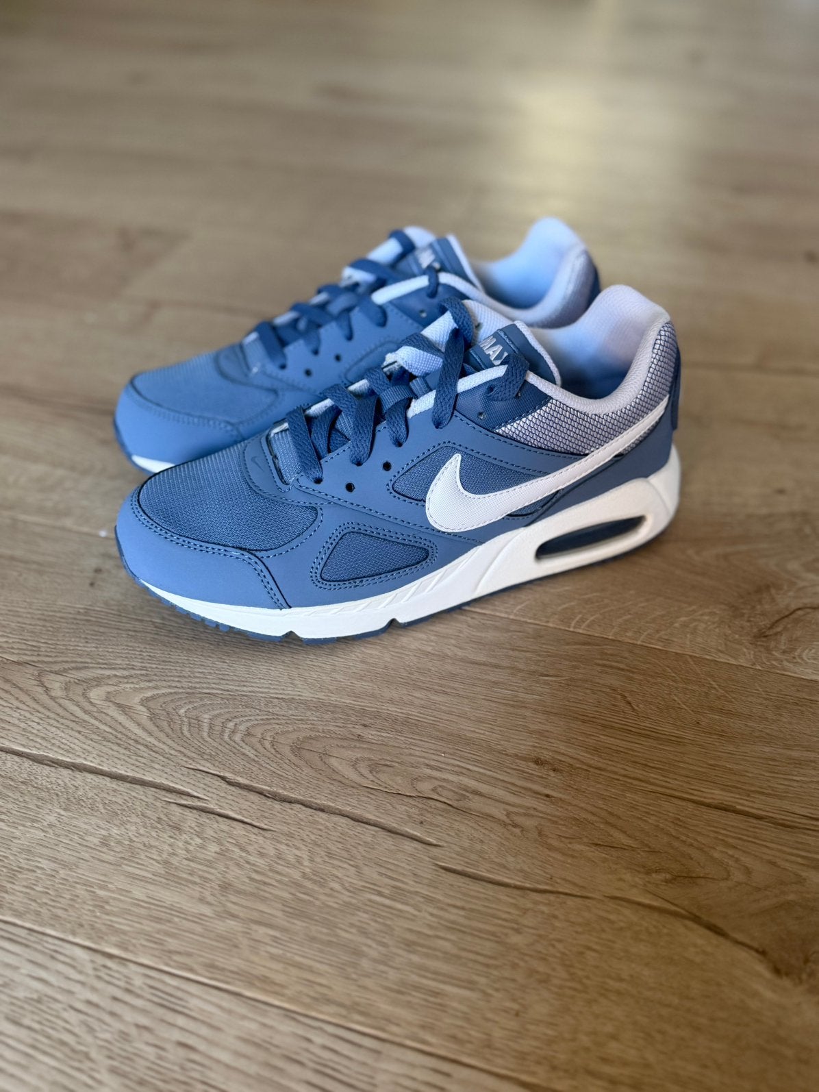 Nike Air Max IVO - sneaker maat 40 heren Ocean fog/White, Vêtements | Hommes, Neuf, Enlèvement ou Envoi, Bleu, Baskets