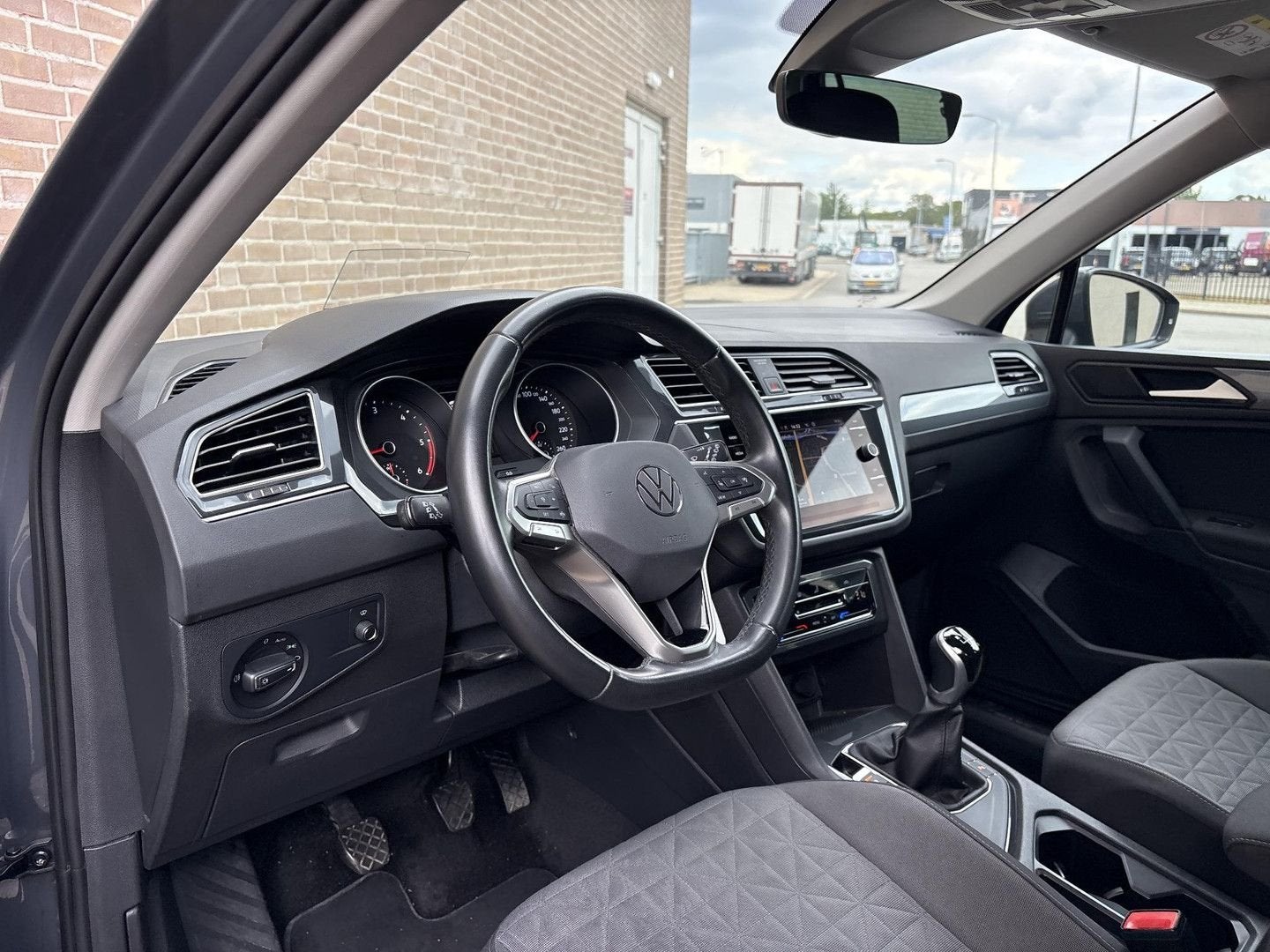 Volkswagen Tiguan 2.0 TDI Comfortline Business | € 15.450,-, Argent ou Gris, Achat, Entreprise, 149 g/km