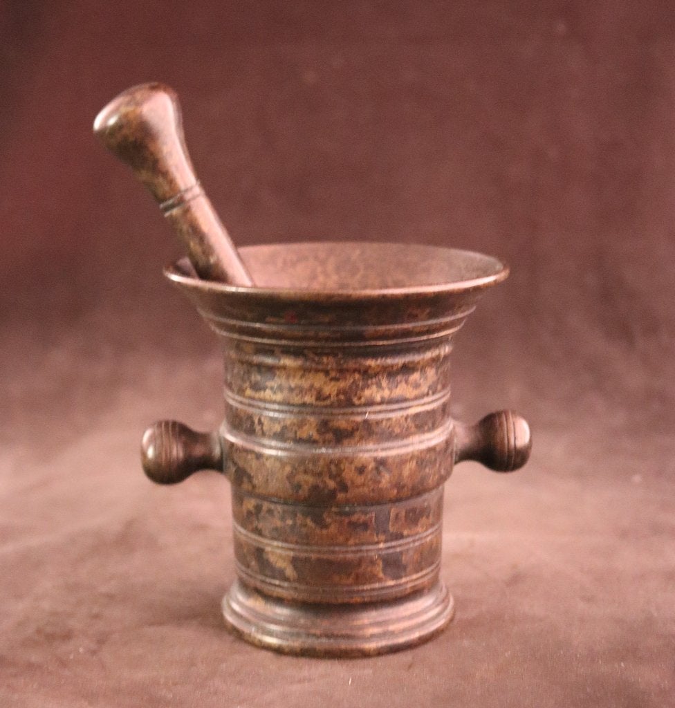 Mortier en bronze antique, Antiquités & Art, Antiquités | Accessoires de maison, Enlèvement ou Envoi
