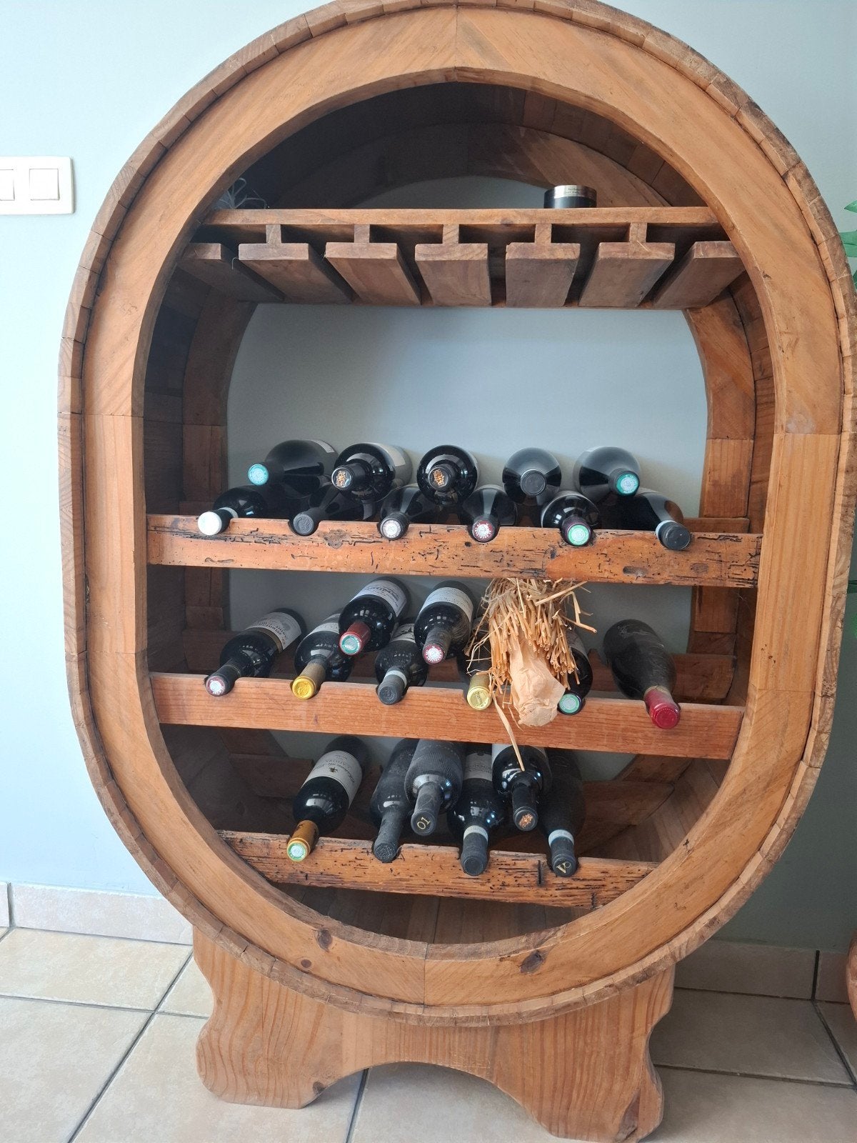 Houten wijkrek, Ophalen, 15 tot 25 flessen, Zo goed als nieuw, 75 – 100