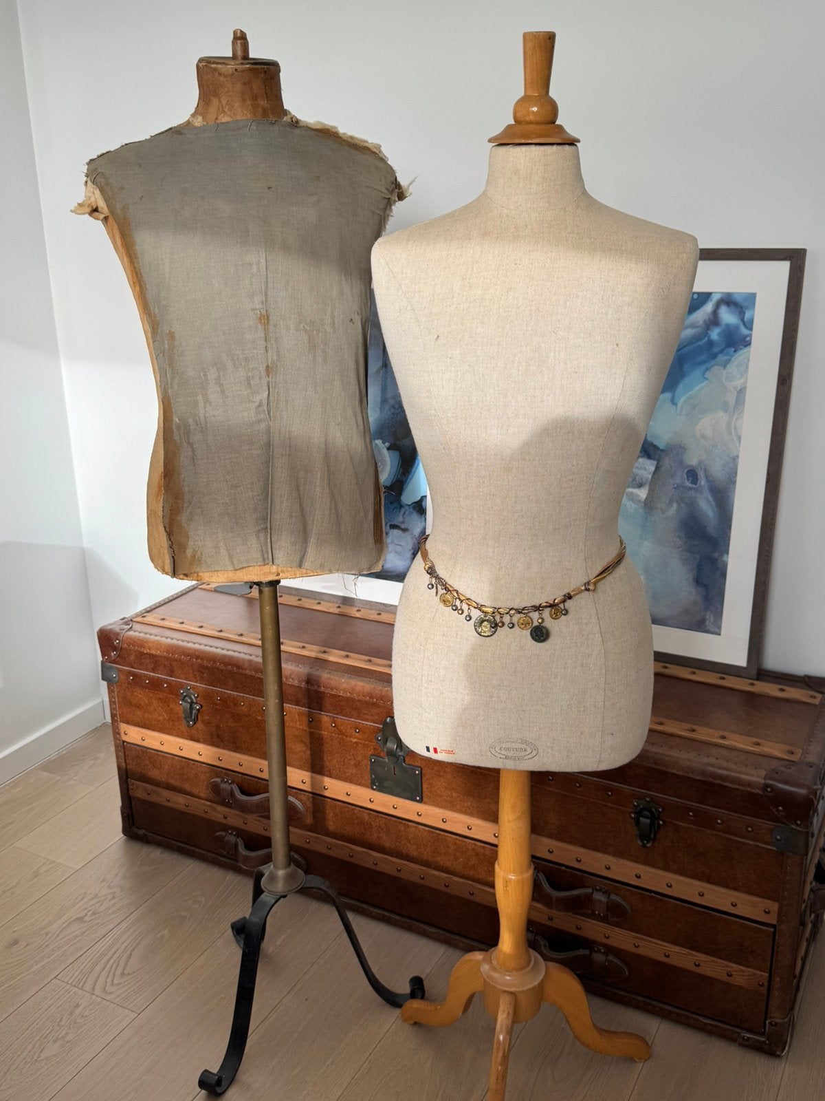 Set van 2 paspoppen,Faubourg St Honoré –Paris VIII – Couture, Ophalen