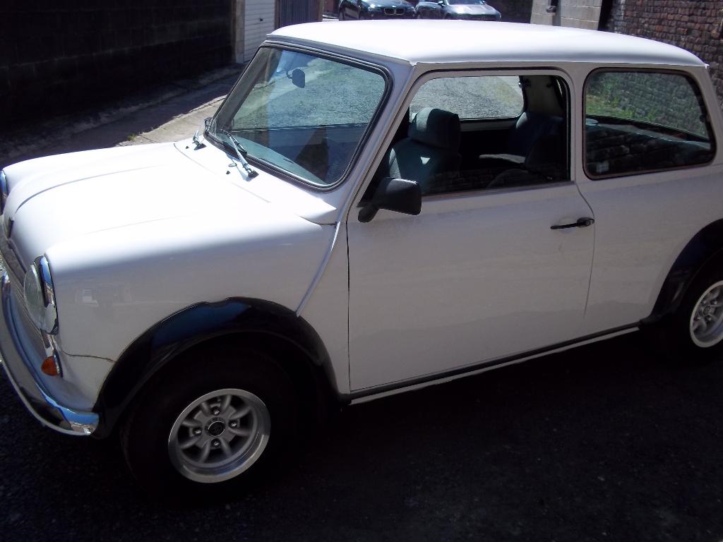 AUSTIN MINI 1000 de 1983, Auto's, Voorwielaandrijving, 4 cilinders, Wit, Handgeschakeld