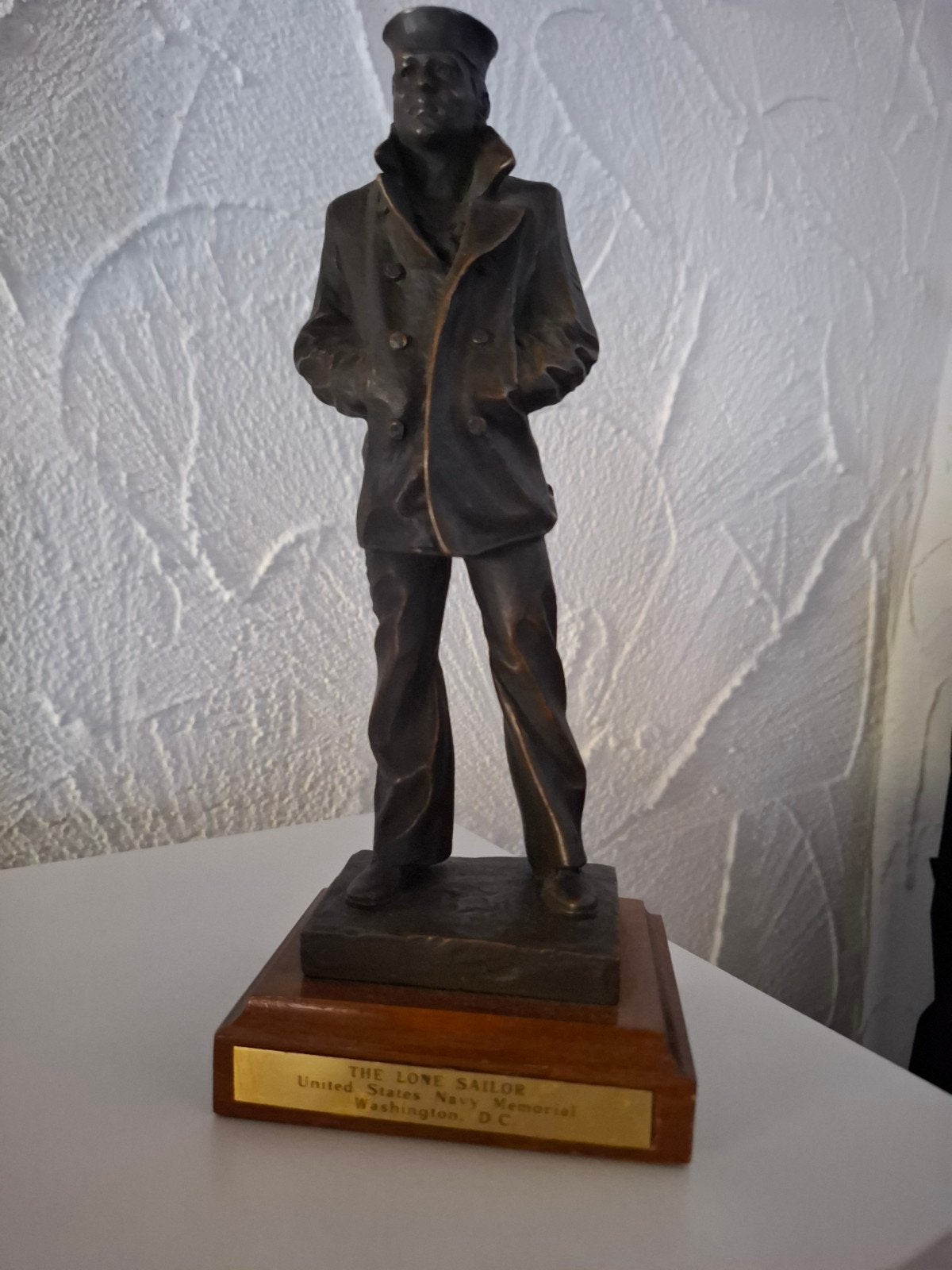 statuette commémorative "the lone sailor", Enlèvement ou Envoi, Bronze