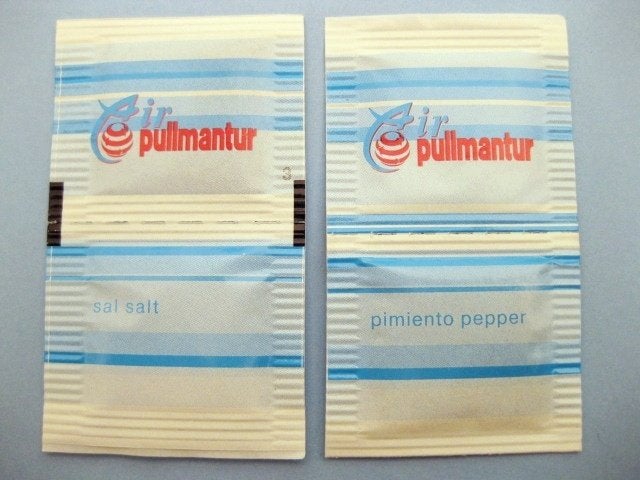 Sacs en papier pour salière et poivrière Pullmantur Air, Enlèvement ou Envoi, Neuf, Autres types