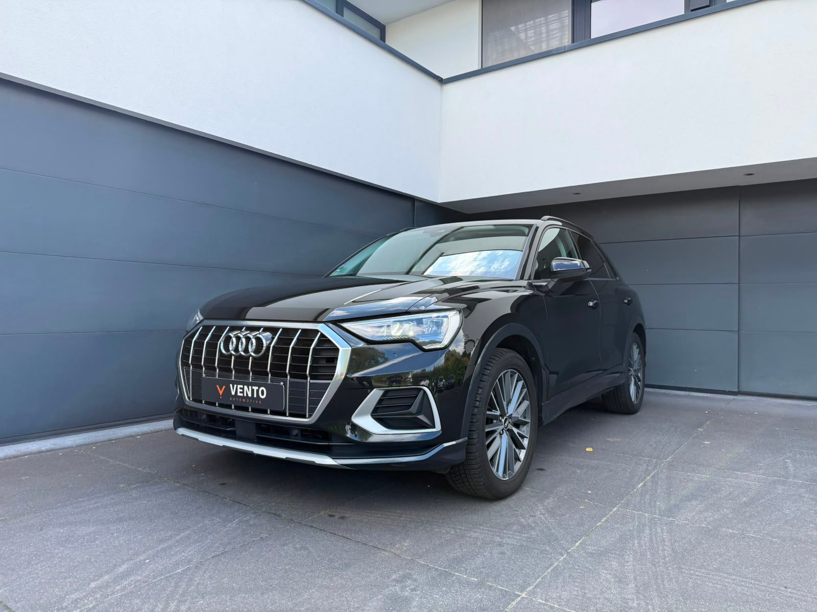 Audi Q3 35 TFSI Automaat, garantie, dealer onderhouden., Autos, Audi, Achat, Entreprise, Noir, 5 portes