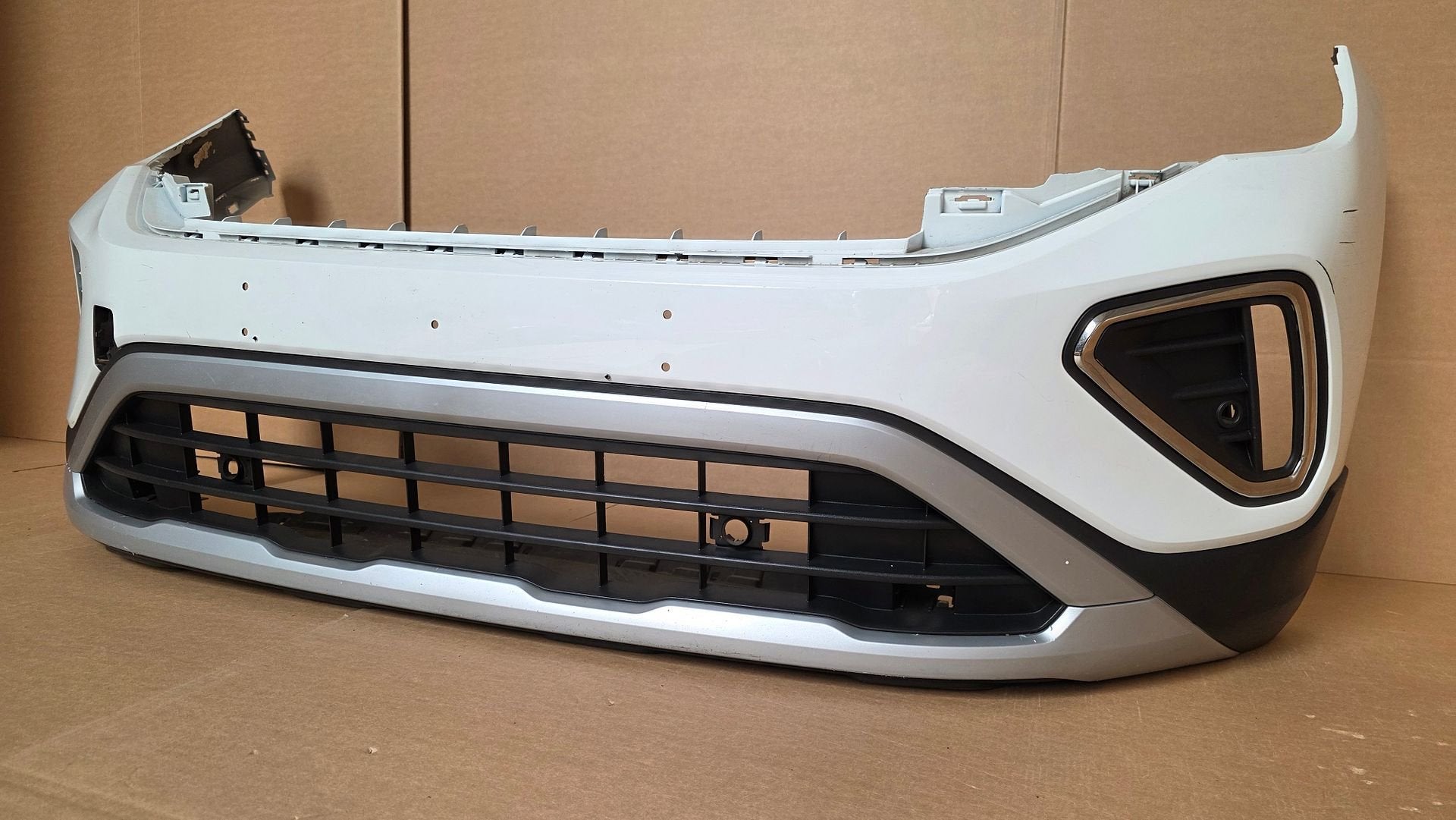 Voorbumper VW T-Cross 2GM Facelift 6xPDC 2GM807221B Bumper, Gebruikt, -, Voor, Ophalen of Verzenden