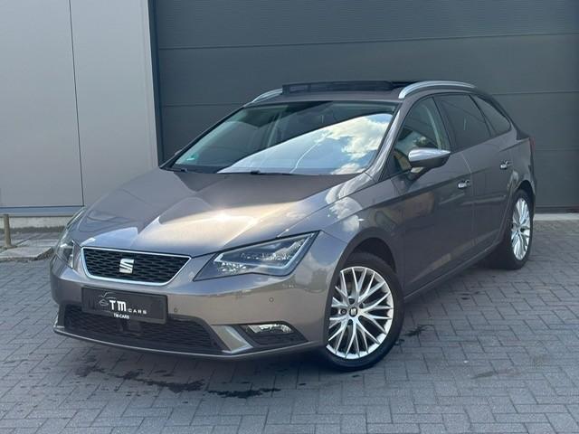 Seat Leon benzine panoramisch dak, Auto's, Voorwielaandrijving, 4 cilinders, Leon, 5 deurs