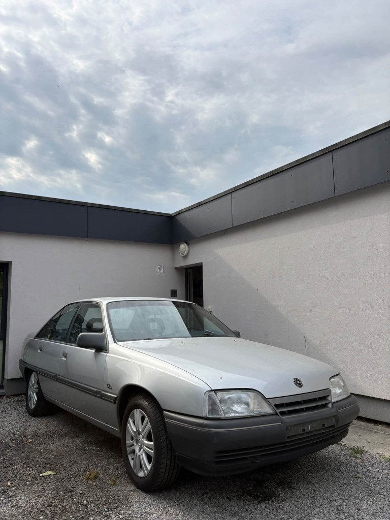 Ancetre, Auto's, Automaat, Omega, 4 cilinders, 5 deurs