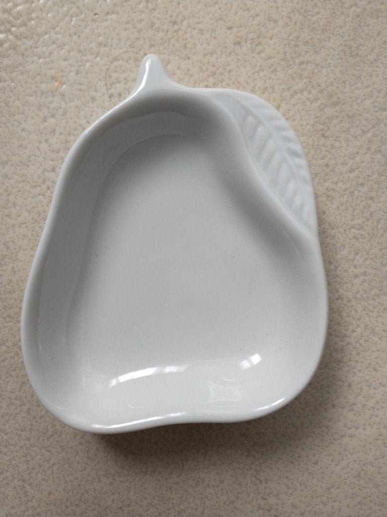 12 peervormige schaaltjes 8cm, Ophalen, Gebruikt, Porselein, Schaal of Schalen