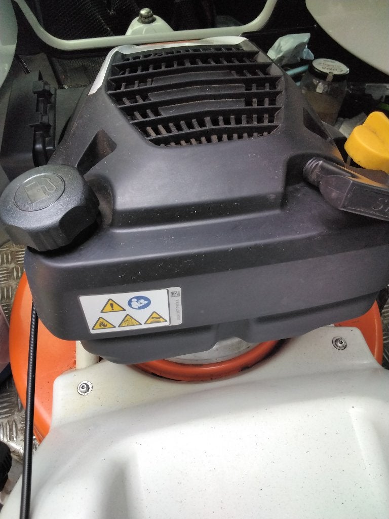 ruw terreinmaaier sthil, Ophalen, Gebruikt, Mulchfunctie, Benzine-grasmaaier
