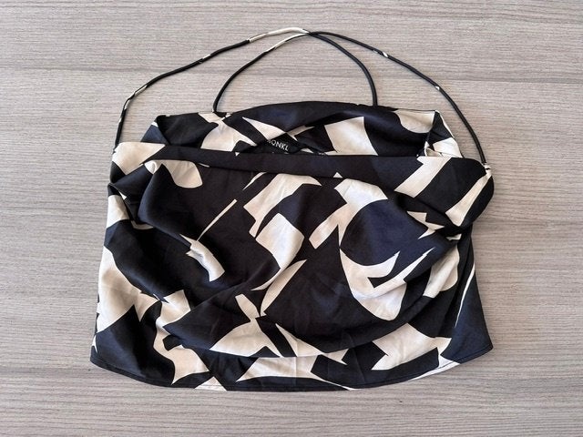 Topje Monki maat S (nr2452a), Kleding | Dames, Zwart, Ophalen of Verzenden, Zo goed als nieuw, Monki