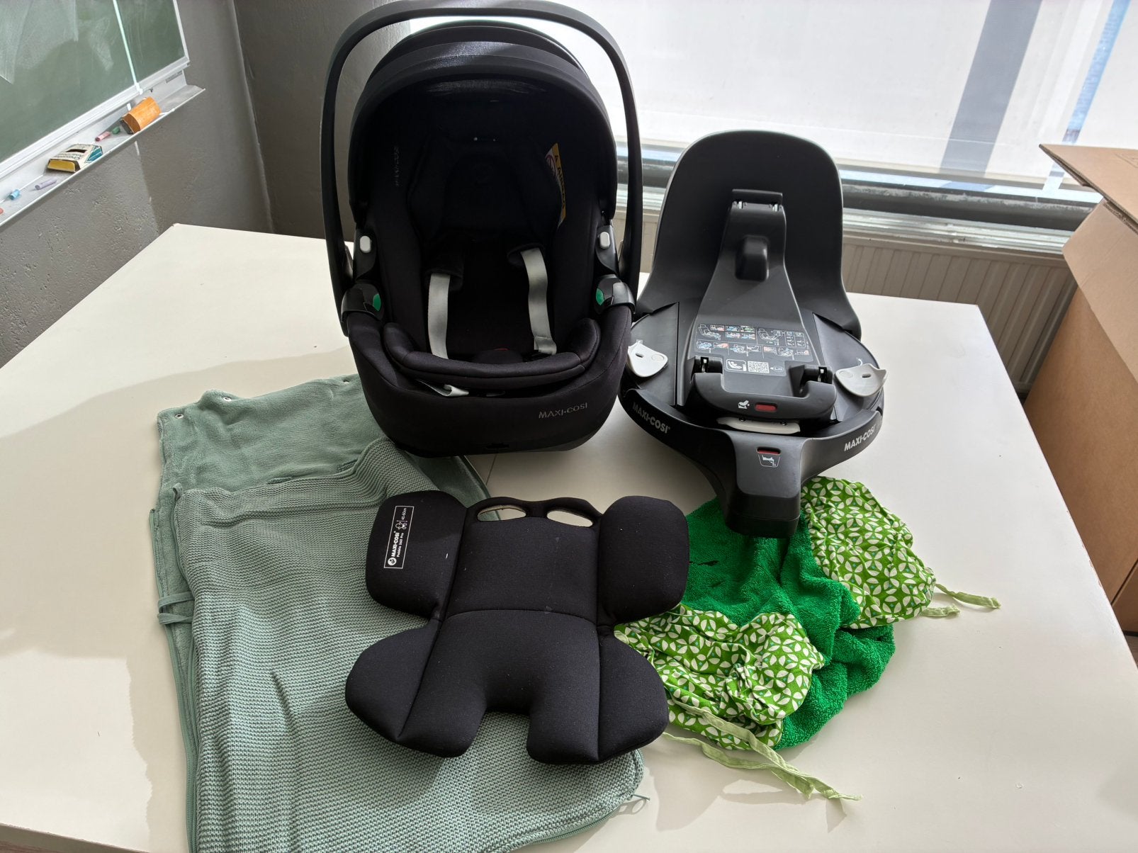 Maxi-cosi autostoel 360 pro black en familyfix 360 pro, Enfants & Bébés, Sièges auto, Comme neuf, Maxi-Cosi, Enlèvement