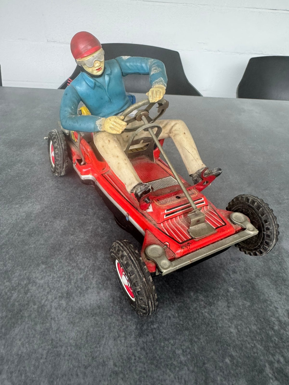 VINTAGE BLIKKEN KART STAR 17A RACEAUTO OP BATTERIJEN, JAPAN, Hobby en Vrije tijd, Ophalen, Gebruikt