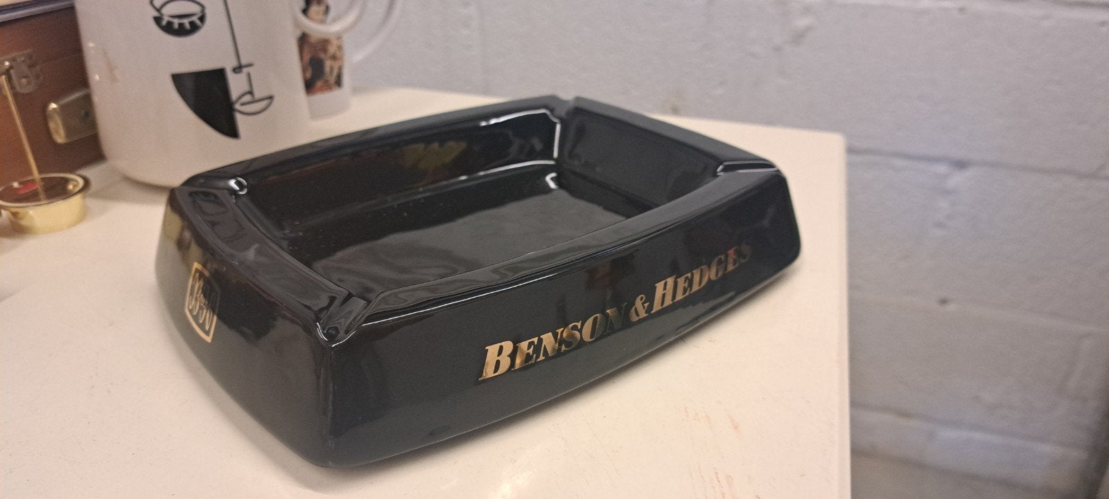 un cendrier vintage en porcelaine Nenson & Hedges, Collections, Enlèvement ou Envoi, Comme neuf, Ustensile