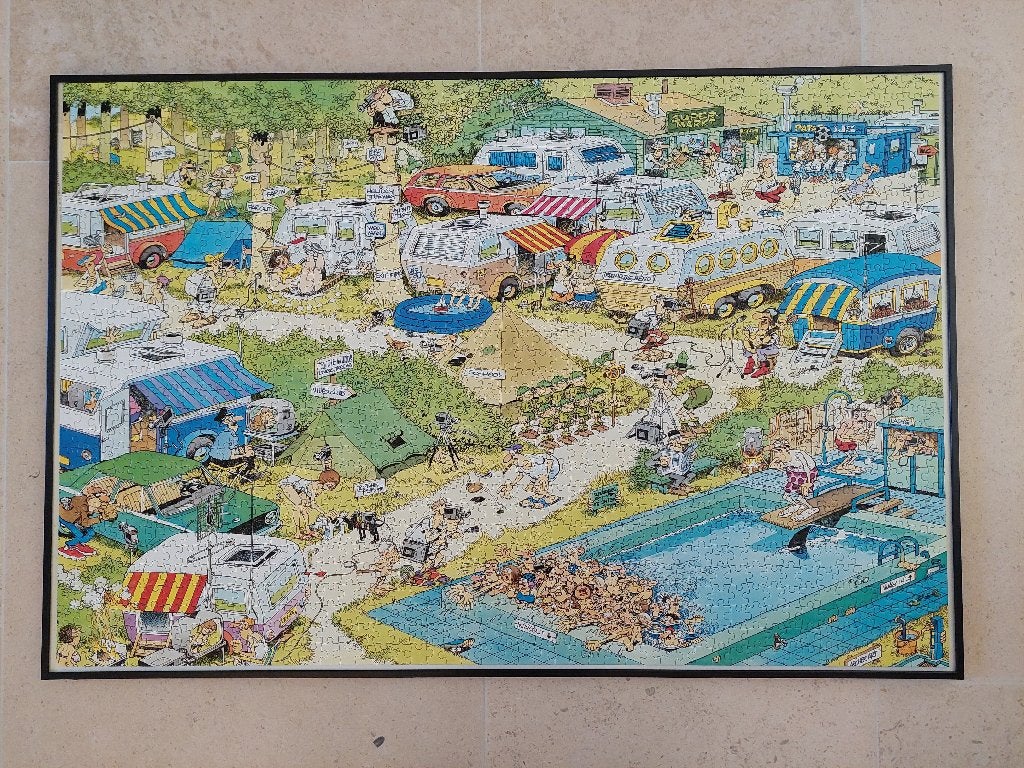 Grote legpuzzel – Camping Chaos – 1500 stukjes, Ophalen of Verzenden, Meer dan 50 stukjes, Zo goed als nieuw, 6 jaar of ouder
