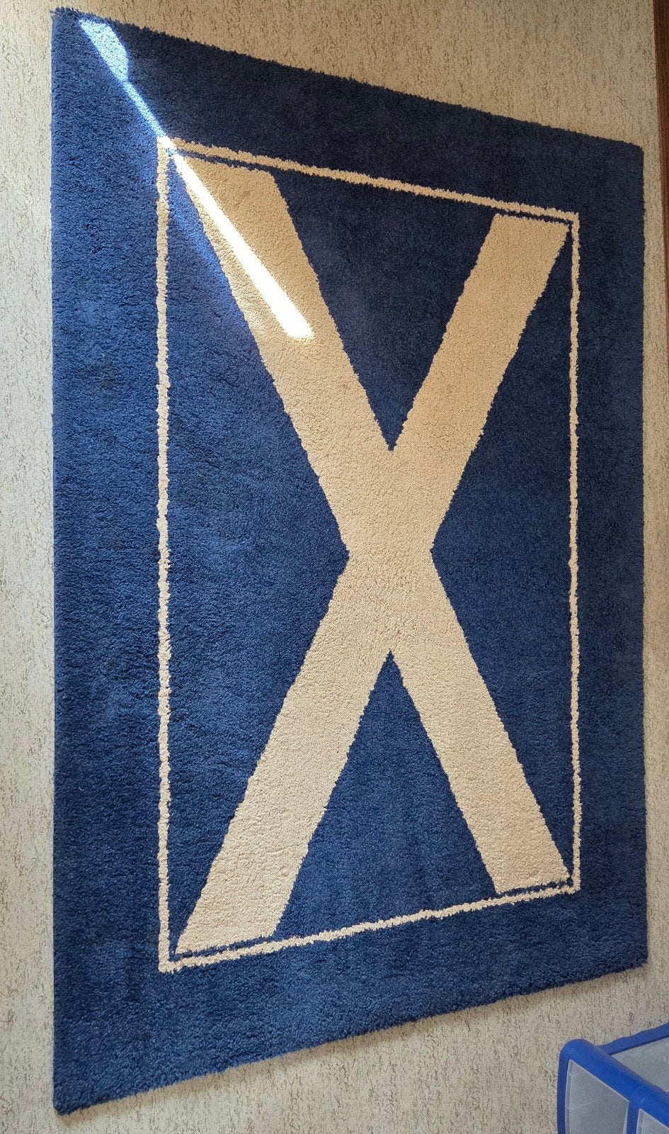 Blauw tapijt, Ophalen, Blauw
