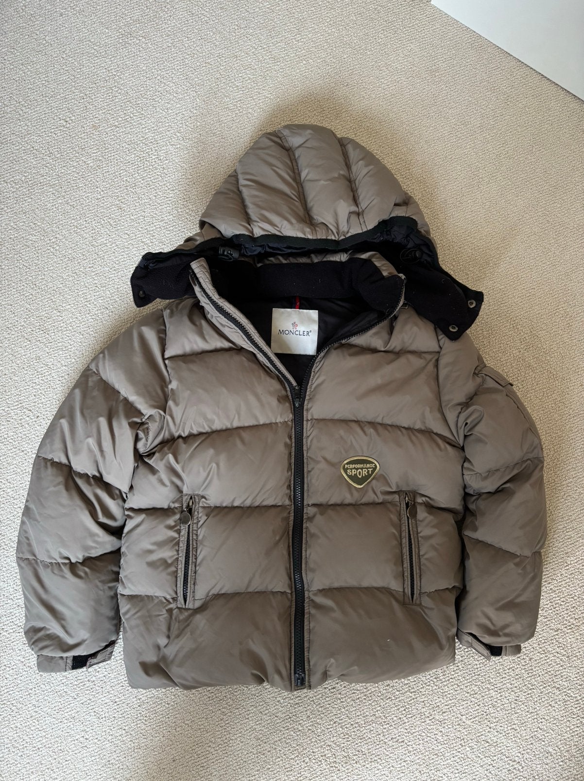 Moncler kinderjas maat 10 jaar, Verzenden, Gedragen, Overige maten, Grijs
