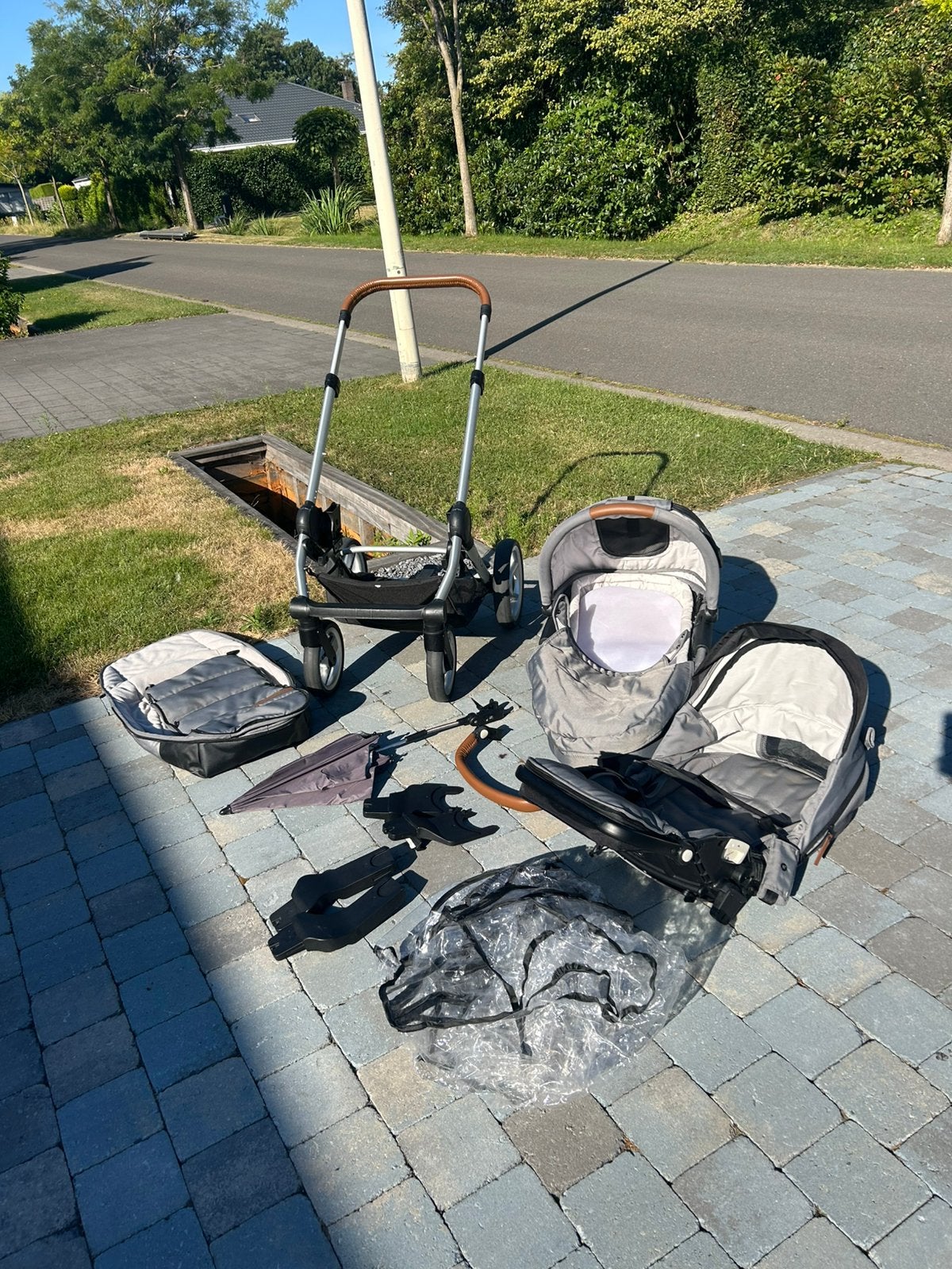 Kinderwagen - buggy Set Mutsy Evo, Kinderen en Baby's, Kinderwagens en Combinaties, Zo goed als nieuw, Mutsy, Met reiswieg, Ophalen