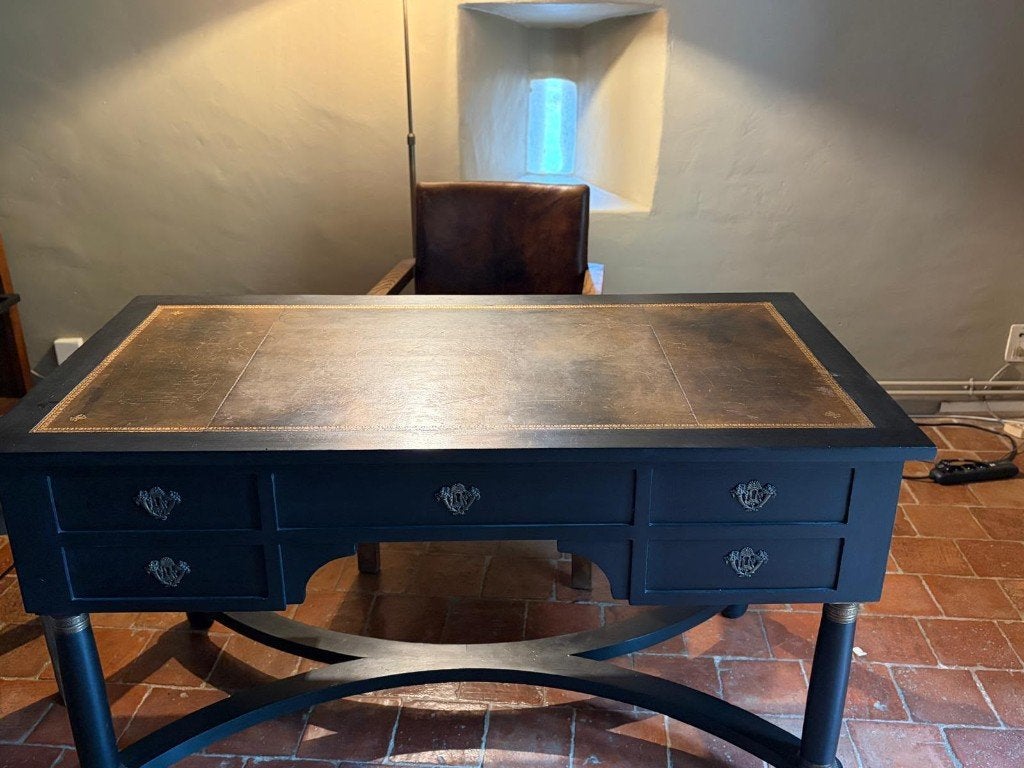 Bureau classique avec dessus en cuir, Maison & Meubles, Bureau d'ordinateur, Enlèvement ou Envoi, Classique, Utilisé