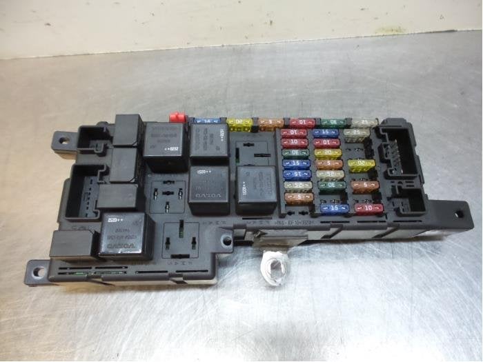 Boîte à fusibles d'un Volvo S60, -, -, -, Enlèvement ou Envoi